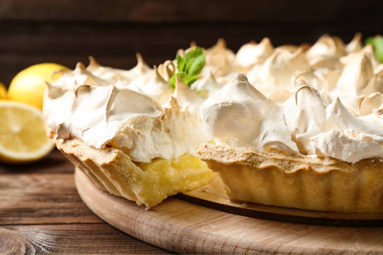 A Key lime tart with meringue